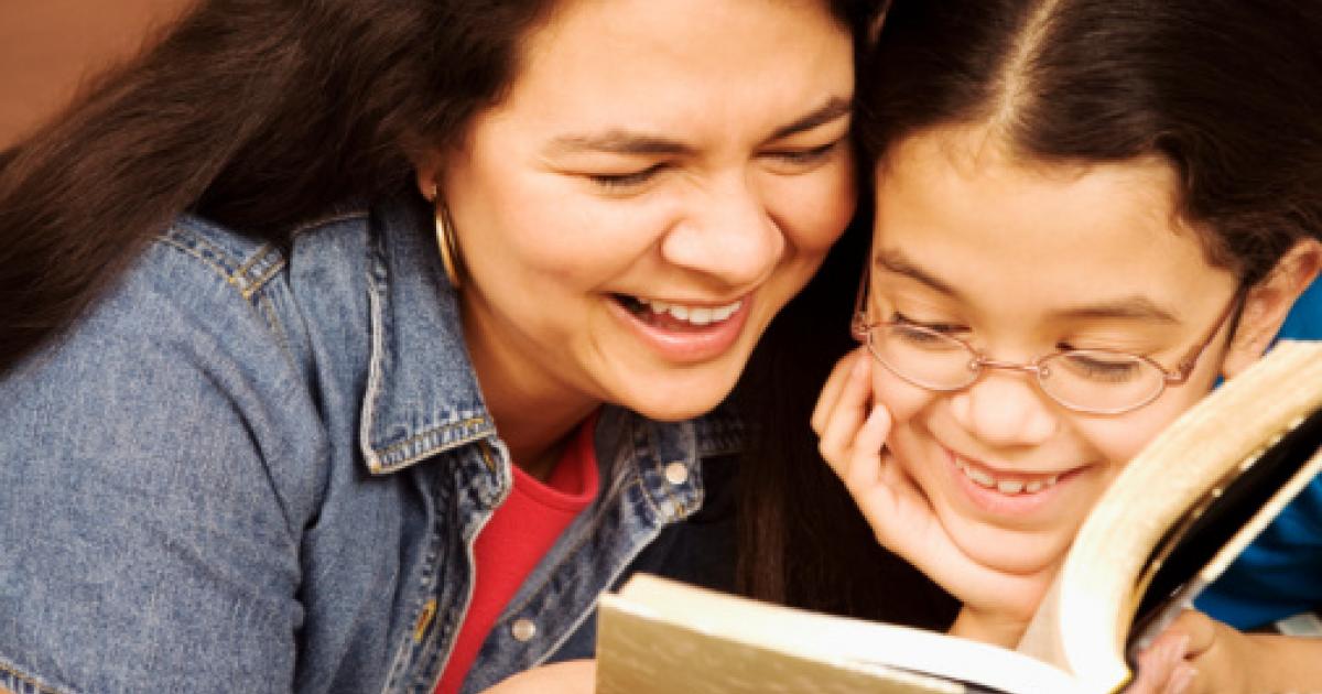 Why Reading to Your Kids in Your Home Language Will Help Them Become Better  Readers | Colorín Colorado